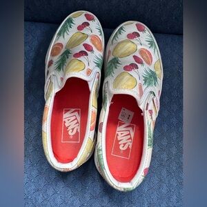 Girls fruit vans